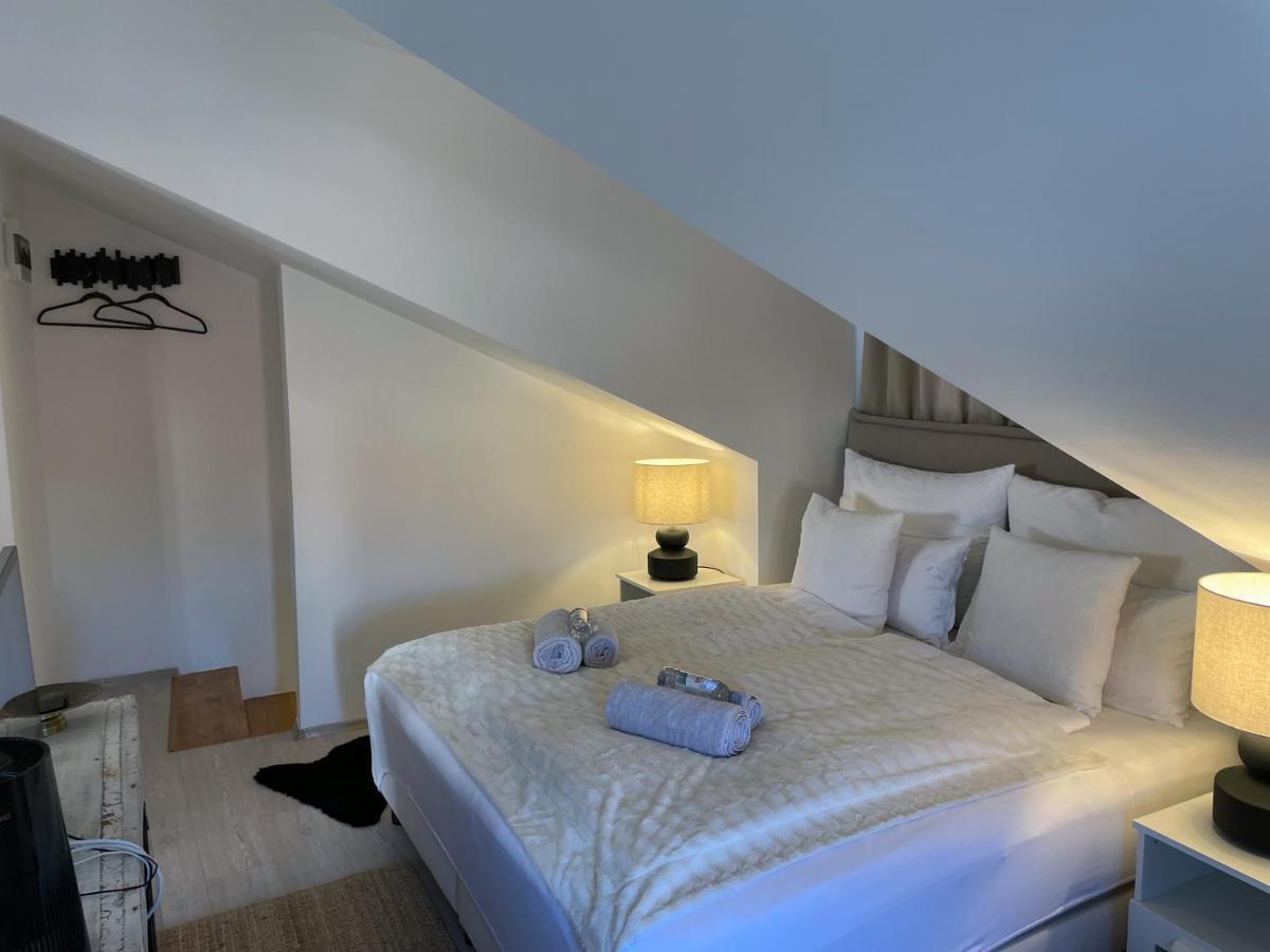 Fredys Apartments Stari Grad  Exterior foto